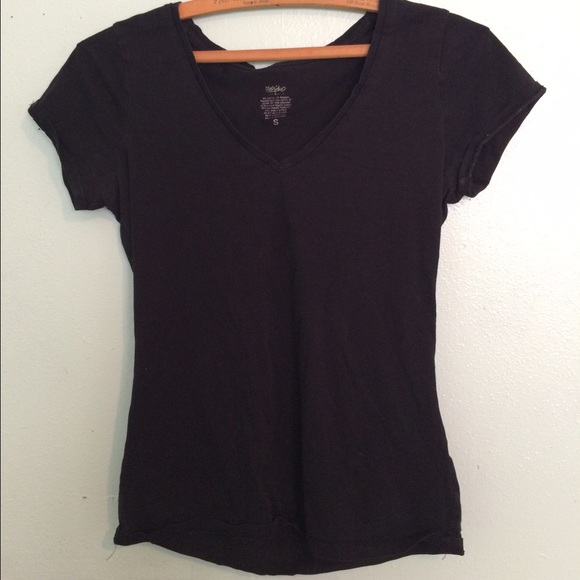 Black V-neck Tee