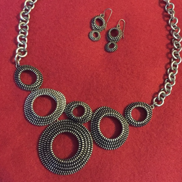 Necklace and Earring set - Picture 1 of 2