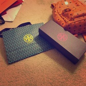 Tory burch box and paper bag