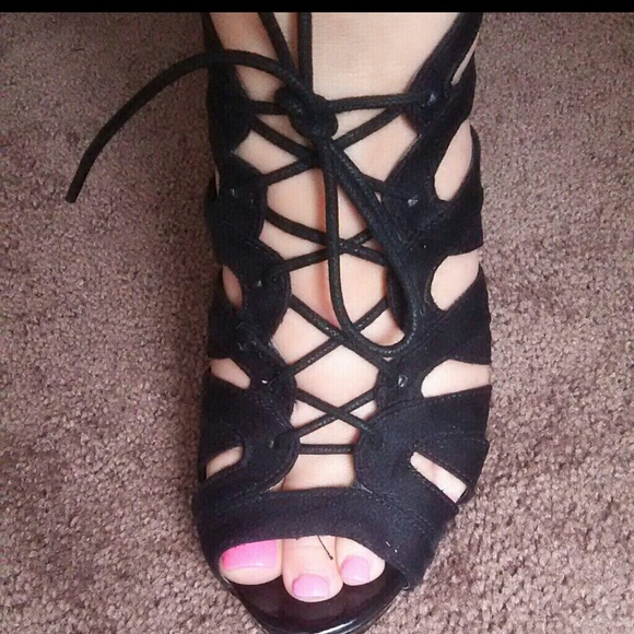 SALE BOGO 50% offGladiator Fabulosity heels sz 8.5