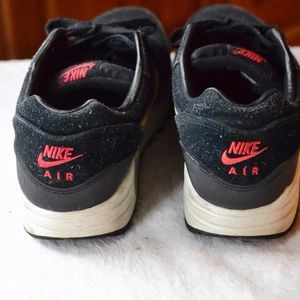Nike Air Max - Men's 11