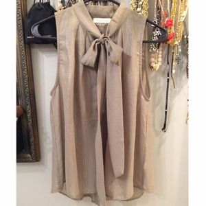 BUNDLE❤️ Bow tie top, tunic, butterfly necklace