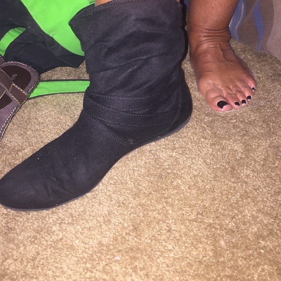 Dress, low boots with buckle - Picture 1 of 4