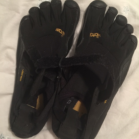 Vibram Fivefingers Womens KSO Toe Shoes