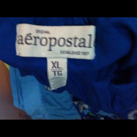 Ruffled skirt - Picture 2 of 3