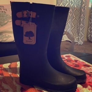 Black Rain Boots