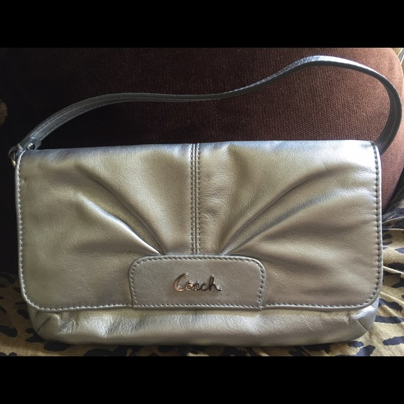 Authentic Coach leather hand bag