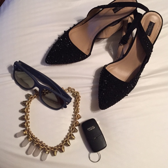 🚫SOLD🚫 sale💕Studded and crystal ankle heel - Picture 3 of 4