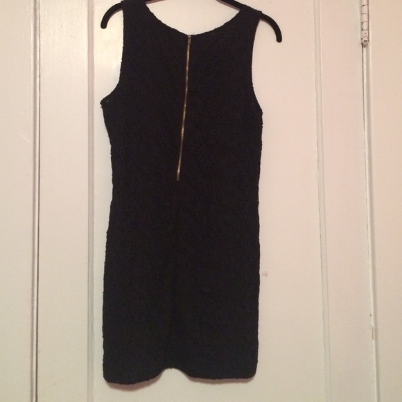 SOLD-HP 7/6/15 🎉 Forever 21 lace tank top - Picture 3 of 4