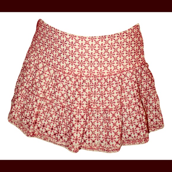 Guess mini flowered skirt