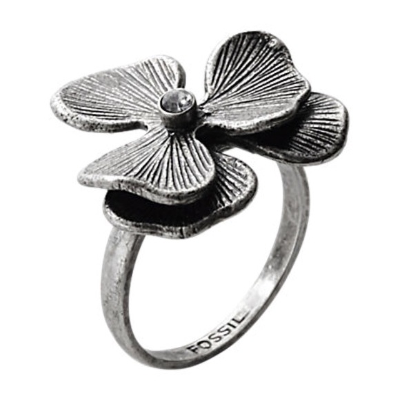 FOSSIL EARRING AND RING BUNDLE