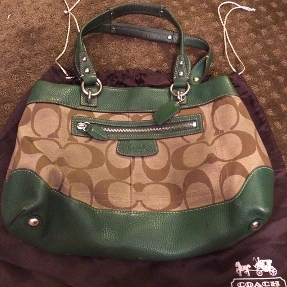 Coach forest green handbag!