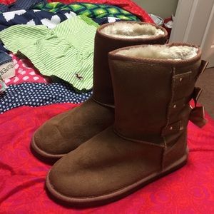 Winter boots. Like UGGS