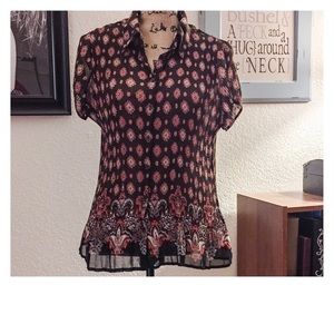 !!SOLD!!👚💟 APT. 9 gorgeous sheer blouse!