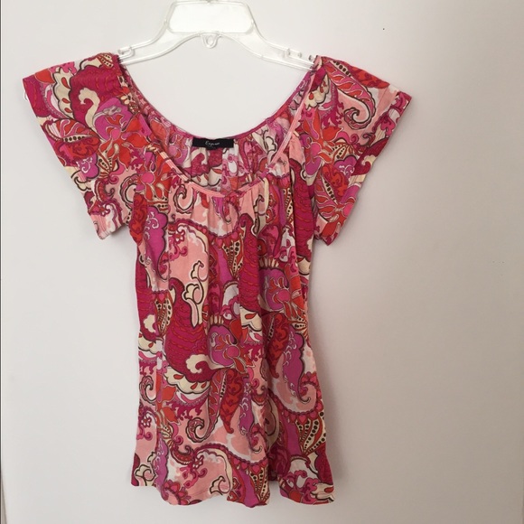 Express flirty top