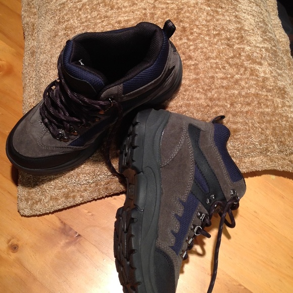 Route 66 gray & navy hiking boots