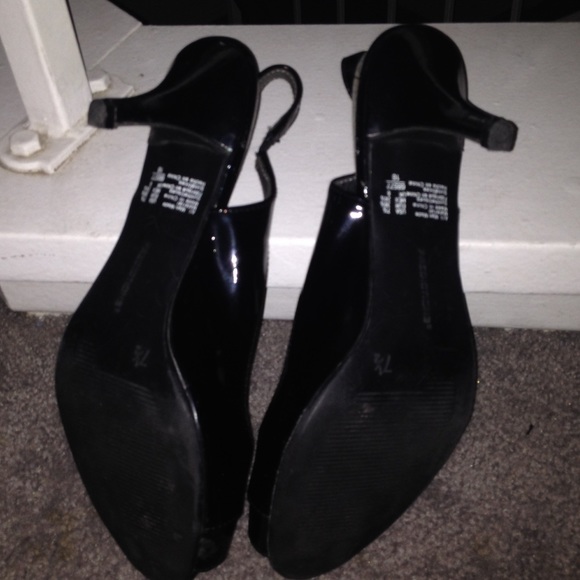 Shoes - Picture 4 of 4