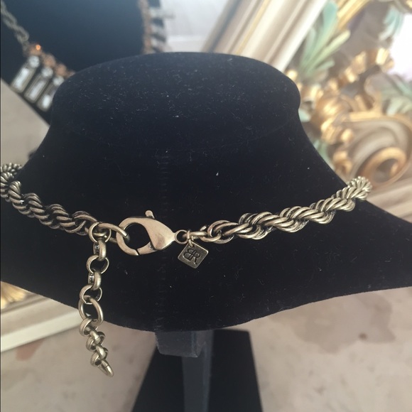 Banana Republic Necklace - Picture 3 of 4