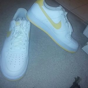 ON HOLD!! Men's Nike air force 1