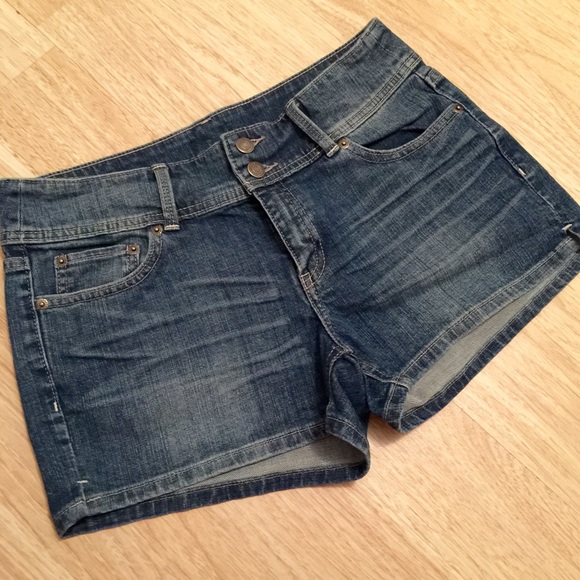⭐️Victoria's Secret London Blue Jean Shorts