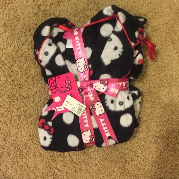 Hello Kitty PJ Set!