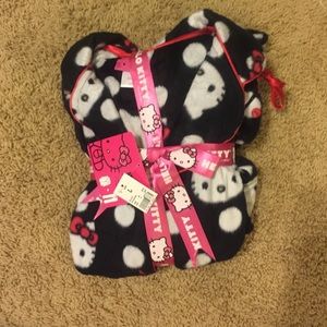 Hello Kitty PJ Set!