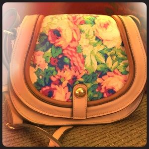 Jessica Simpson Floral Crossbody! NWOT