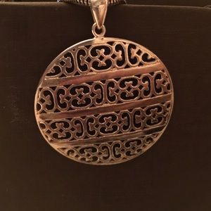 Milor Sterling silver round pendant for necklace