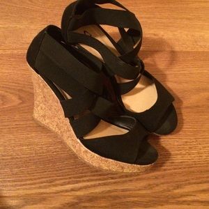 Black and Tan wedges