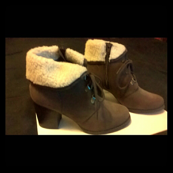 2.5" heel brown booties