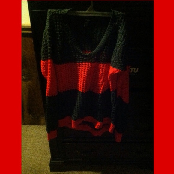 Rue 21 sweater
