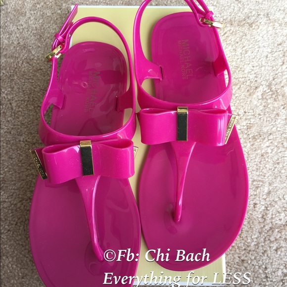 SOLD - Michael Michael Kors Kayden Sandals Size 7M