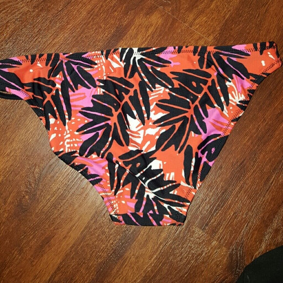 Bathing suit bottom - Picture 2 of 2