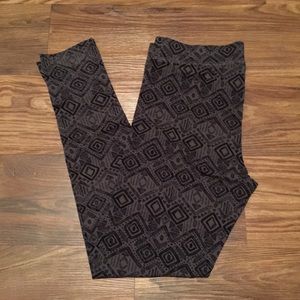 ✨✨SALE✨✨ VS PINK Leggings. Size M. NWOT