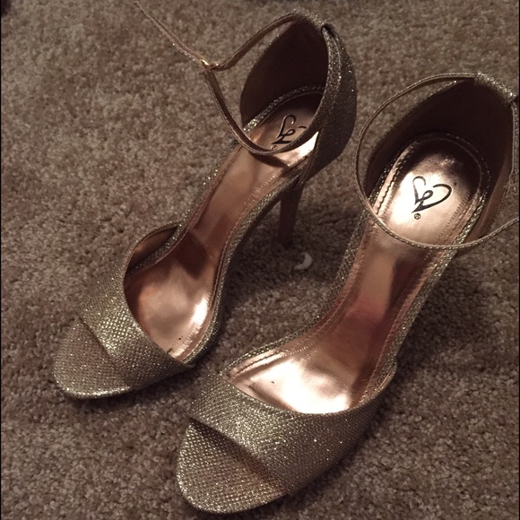 Windsor heels