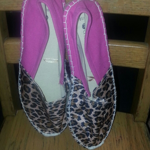 Chatties Shoes - Pink & Leopard espadrilles