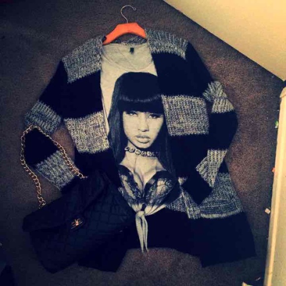🚫SOLD🚫 Forever 21 grey black striped cardigan - Picture 2 of 2