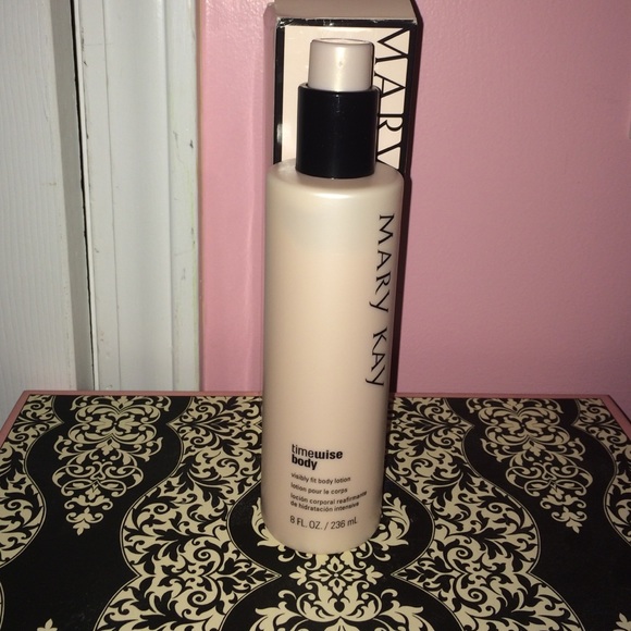 Visibly fit body lotion