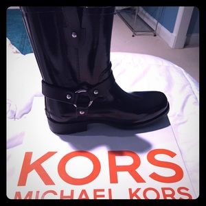 Kors short black rainboots. Flash sale 💗