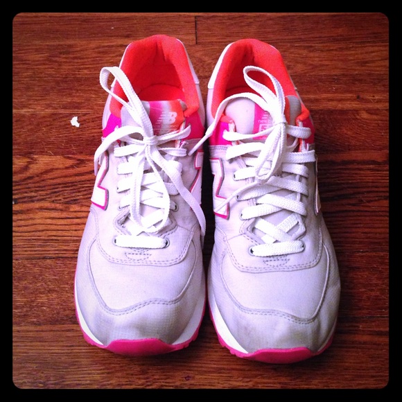 New Balance Shoes - 574 New Balance!!