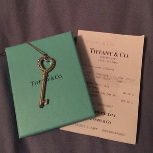 Never worn Tiffany key with chain