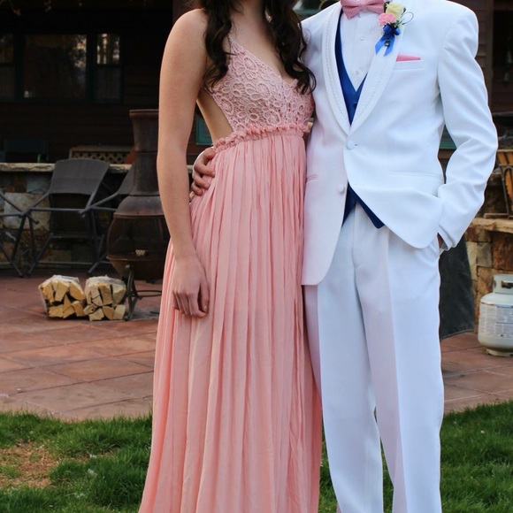 Open back, light pink laced dress