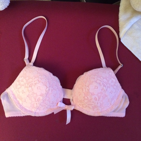Gilly hicks bra! Size 32A Paepayl accepted