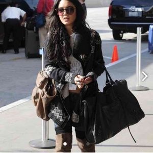 Forever 21 snowflake cardigan ASO Vanessa Hudgens