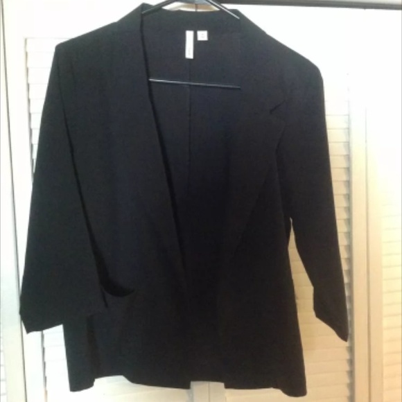 Black size medium 'frenchi' half sleeve blazer