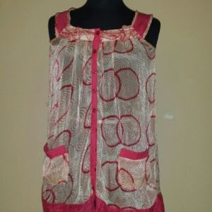 Silk red and cream square top w/ pockets