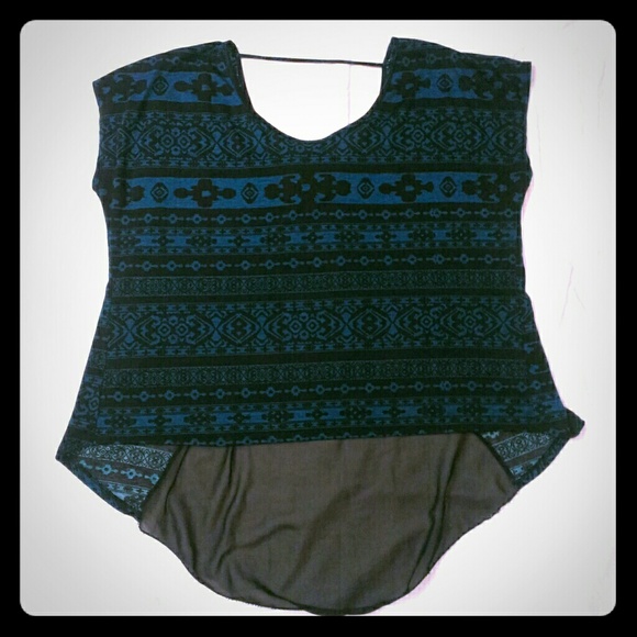 Tribal print hi-lo top