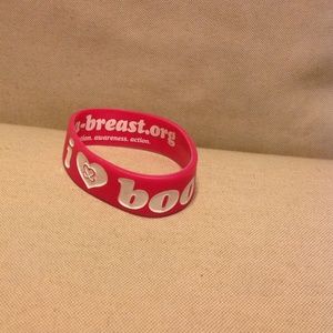 I 💗 boobies bracelet