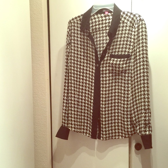 Vince Camuto Button Down Blouse