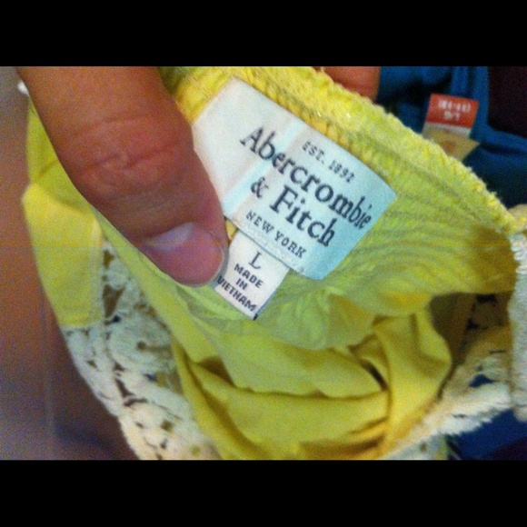 Cute Yellow Top - Picture 4 of 4